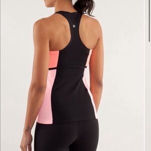 Lululemon Cool Racerback Surf Bonded
Black / Pop Orange / Bleached Coral Size 6